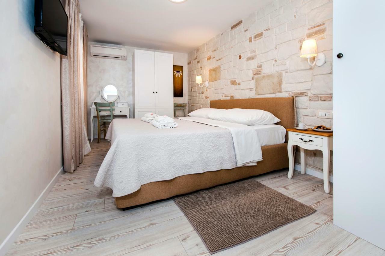 Hôtel La Fondiaria à Rovinj Extérieur photo